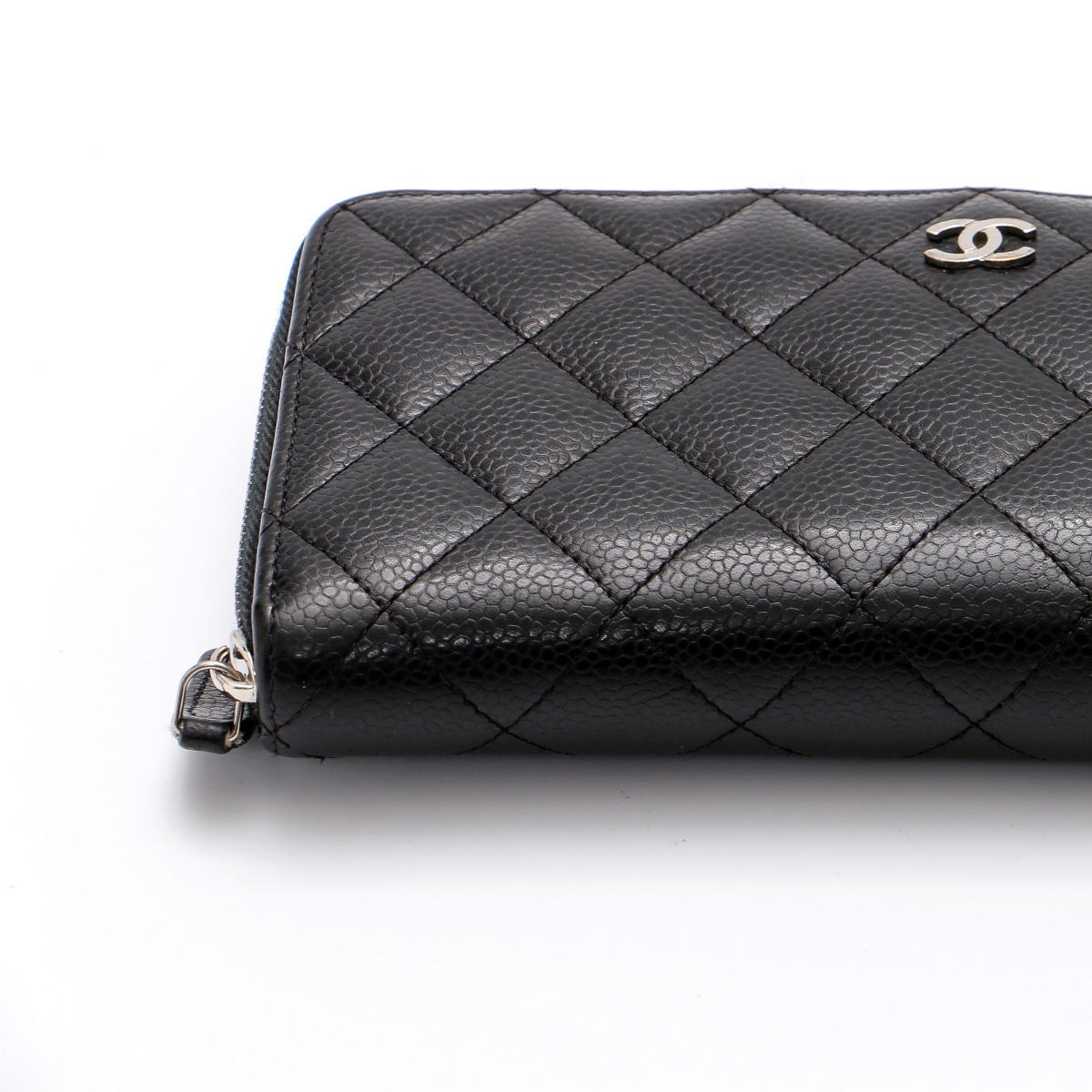 CHANEL シャネル クラシック ロング ジップ ウォレット ラウンドファスナー長財布 AP0242 キャビアスキン　ブラック 2400640