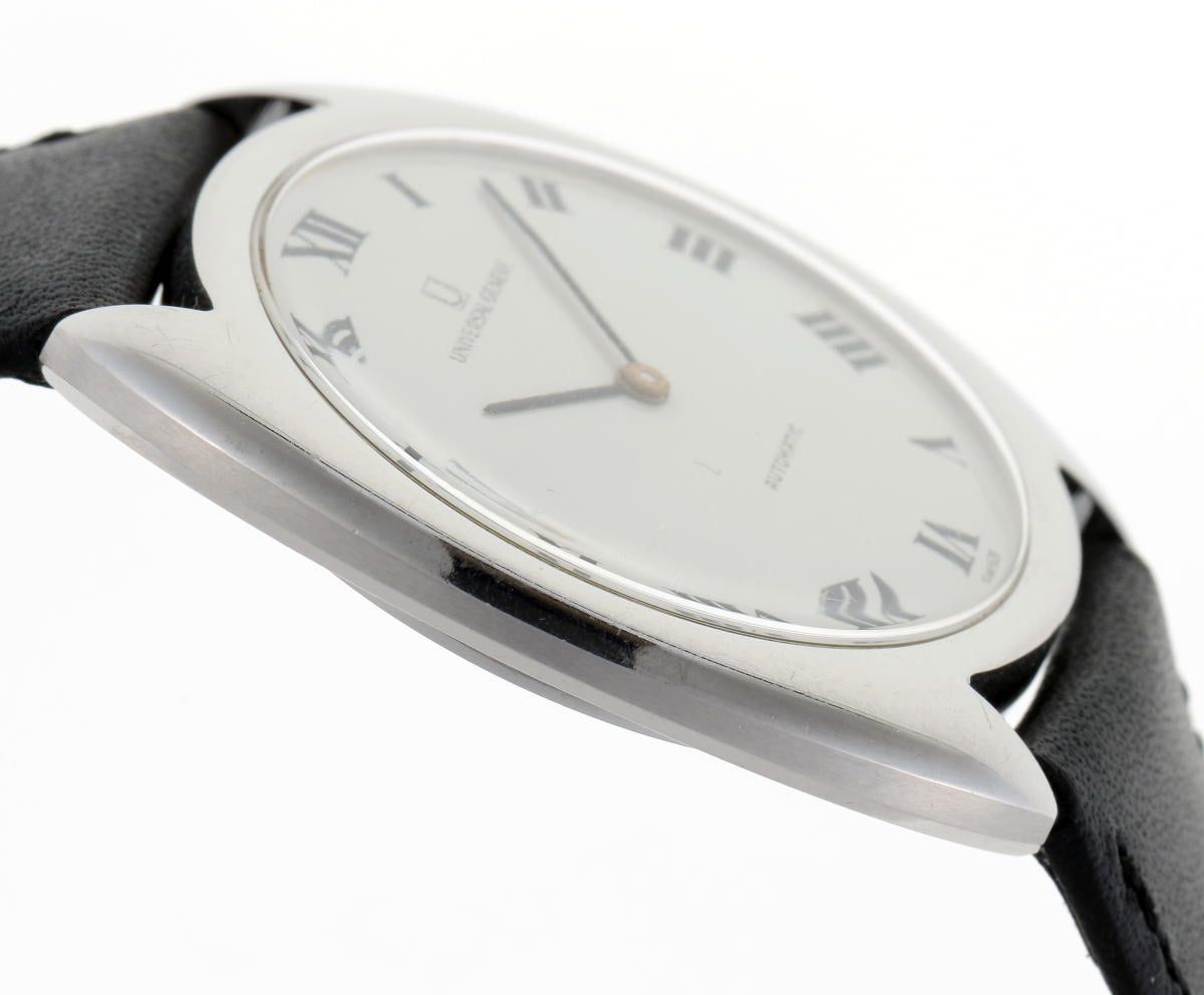 UNIVERSAL GENEVE ユニバーサルジュネーブ ホワイトシャドウ