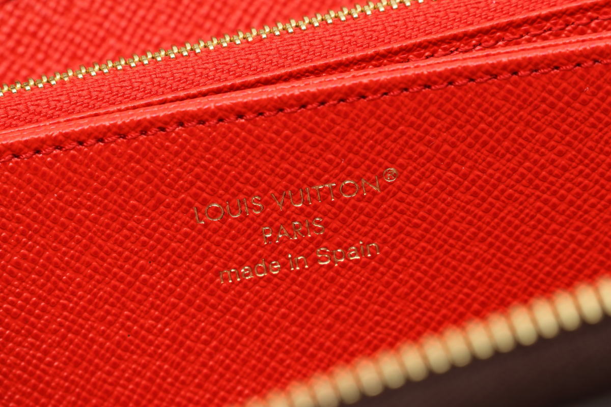 Louis Vuitton ルイヴィトン ジッピー･ウォレット ラウンドファスナー長財布 M41896 モノグラム　コクリコ 2500246
