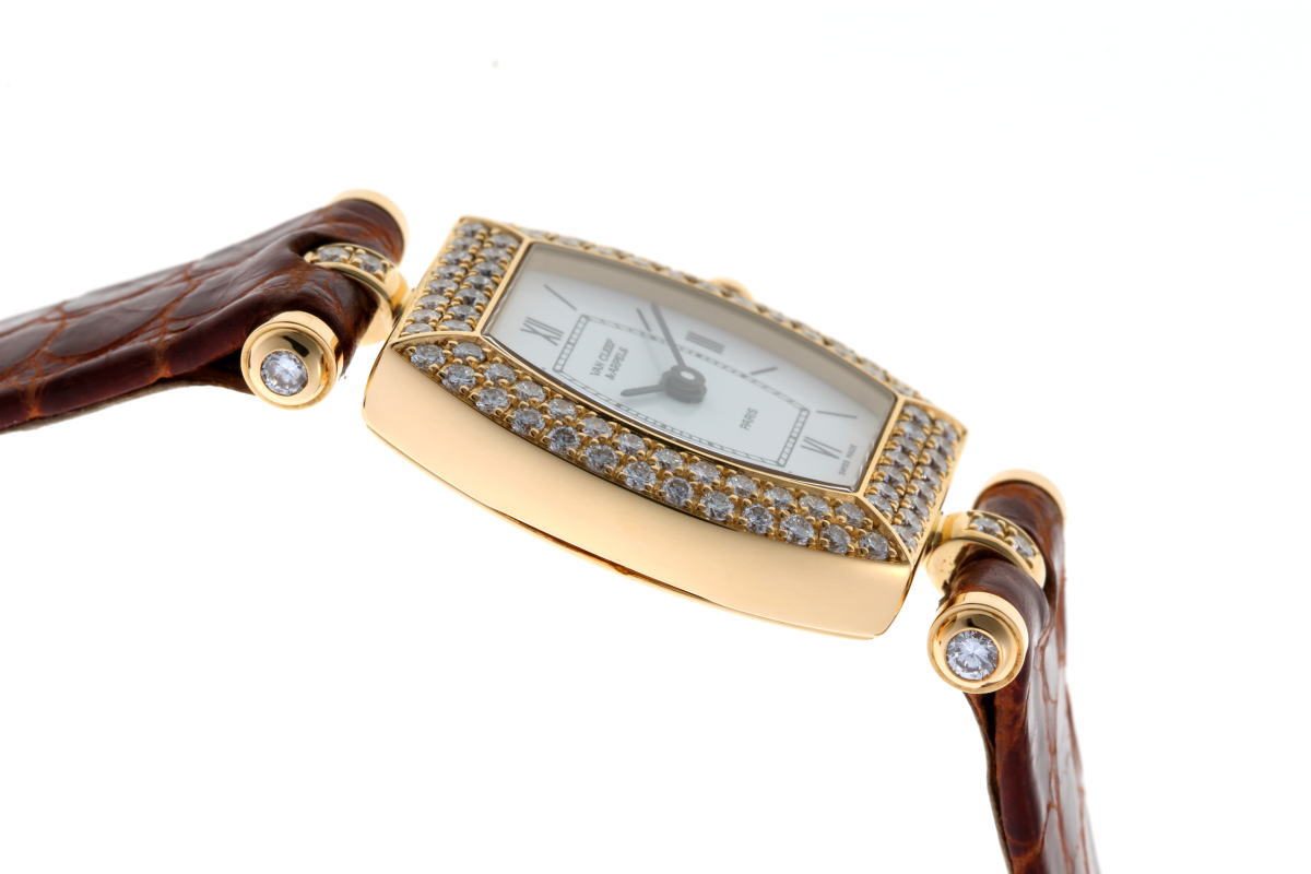 Van Cleef & Arpels ヴァンクリーフ&アーペル クラシック トノー ダイヤ クォーツ 122968B2 750YG レディース 時計 2510040