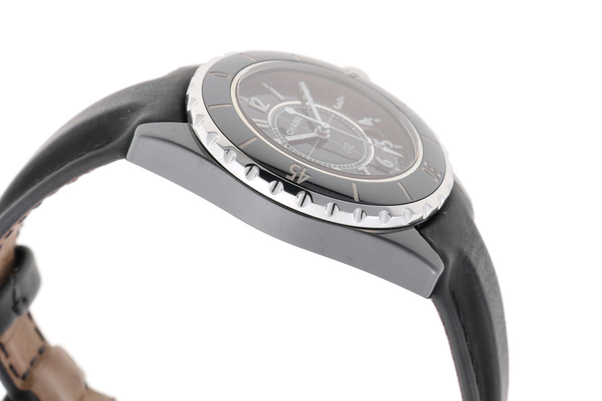 CHANEL シャネル J12　ブラックセラミック 33mm クォーツ H0680 CE / SS レディース 時計 2510213