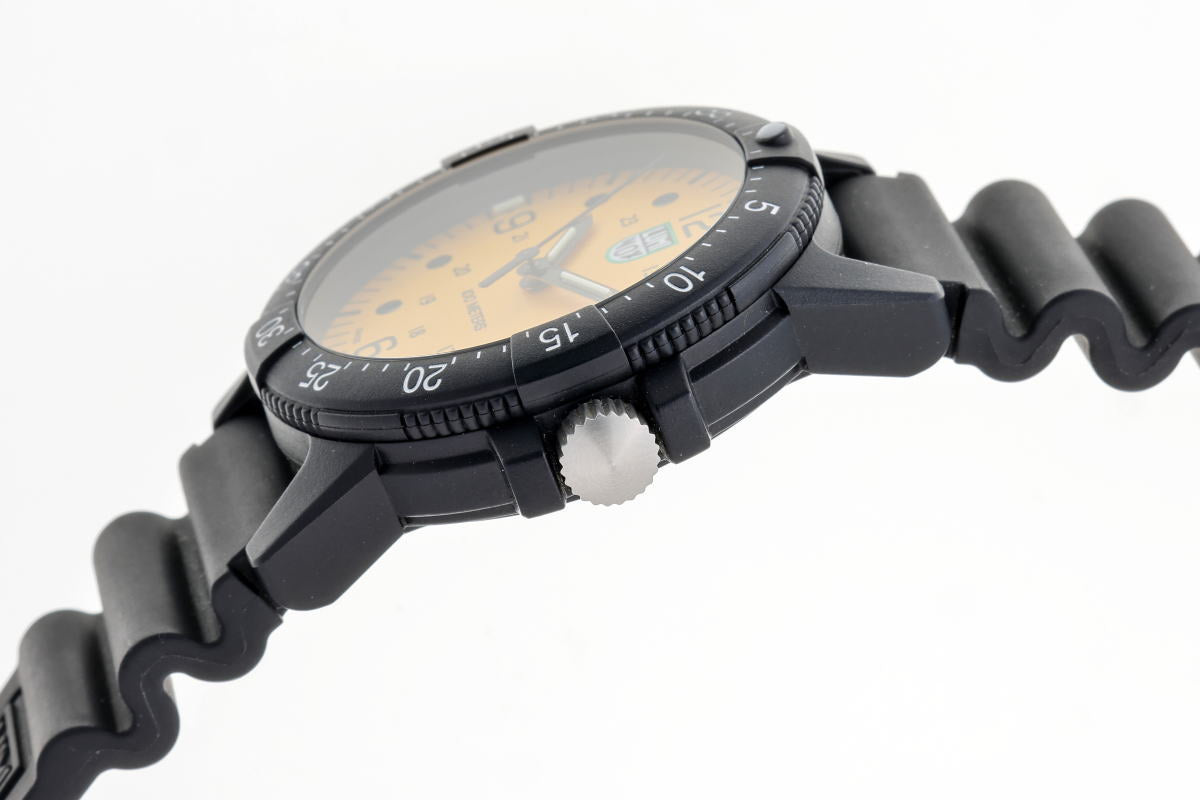 LUMINOX ルミノックス Gシーバス クォーツ X2.2005 カーボン メンズ 時計 2600184