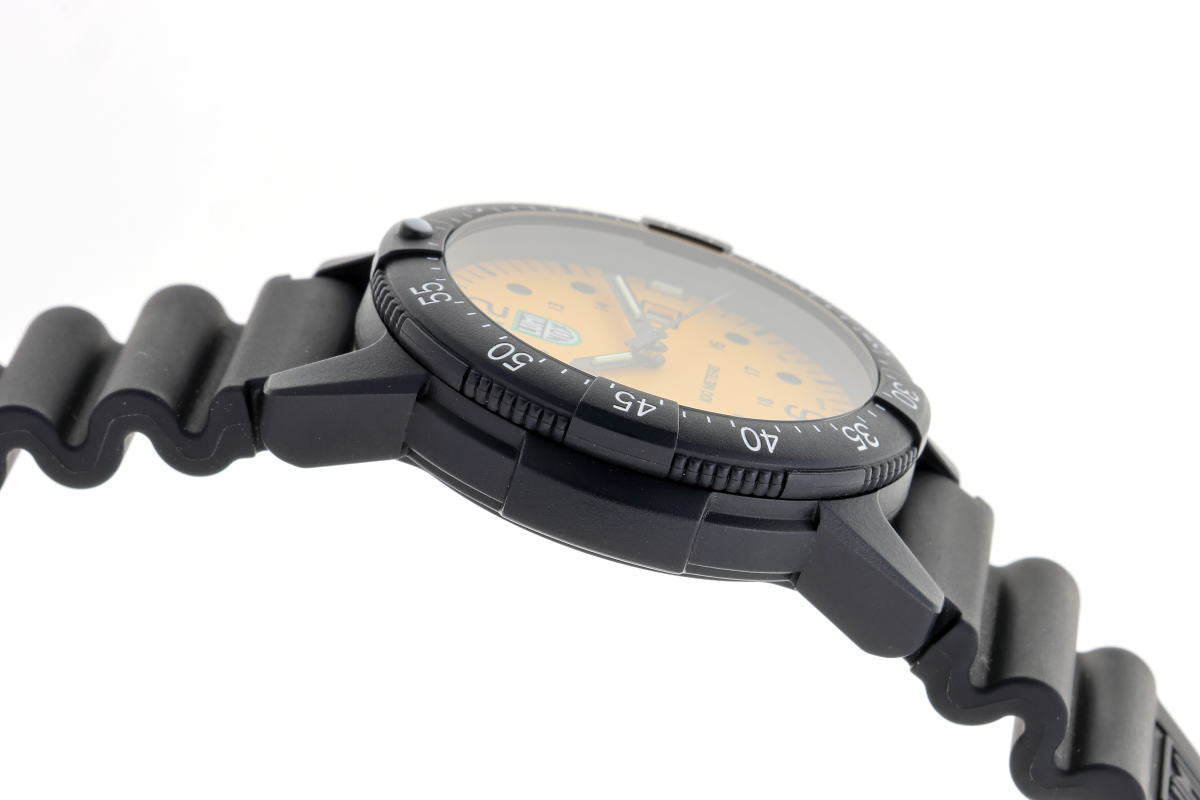 LUMINOX ルミノックス Gシーバス クォーツ X2.2005 カーボン メンズ 時計 2600184