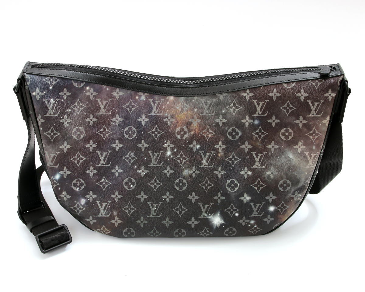 Louis Vuitton ルイヴィトン アルファ ホーボー ショルダーバッグ