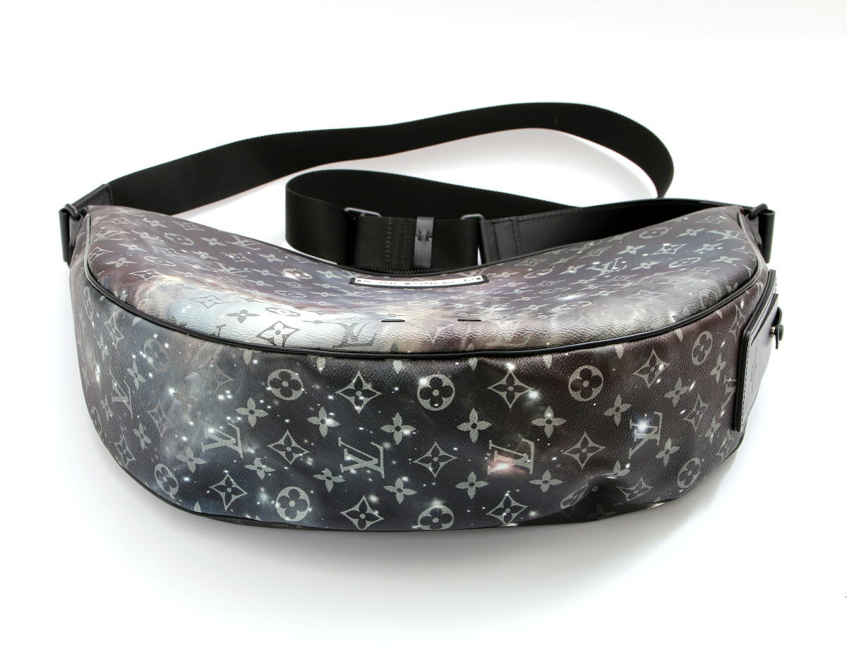 Louis Vuitton ルイヴィトン アルファ ホーボー ショルダーバッグ